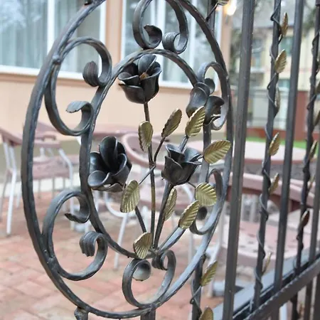 Harmony Panzio Bed and Breakfast *