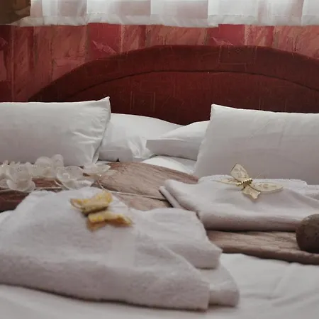 Harmony Panzio Bed & Breakfast *